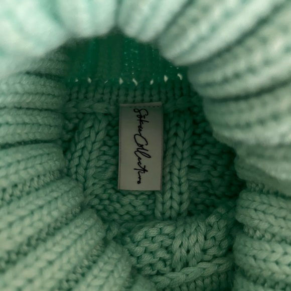 Sokie Collective Cropped Sweater - Picture 9 of 9